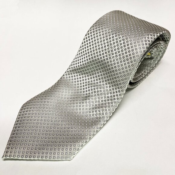 DONALD J. TRUMP Signature Collection Men's 100% Silk Tie ~ Silver - Picture 1 of 3